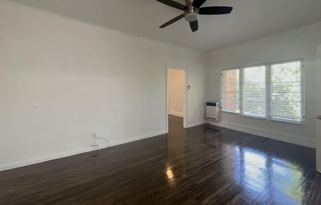 EC1 - 1650 Echo Park Apartments