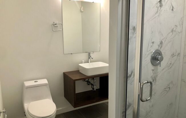 1 bed, 1 bath, 437 sqft, $1,625, Unit 301