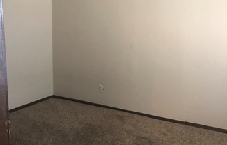 Cozy Duplex Available Close to OCCC!
