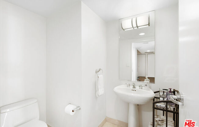 2 beds, 2.5 baths, 1,630 sqft, $6,800, Unit 702