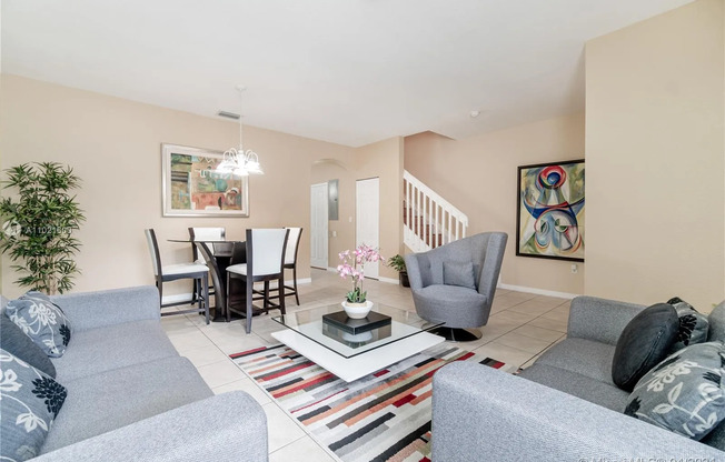 14053 SW 49 ST