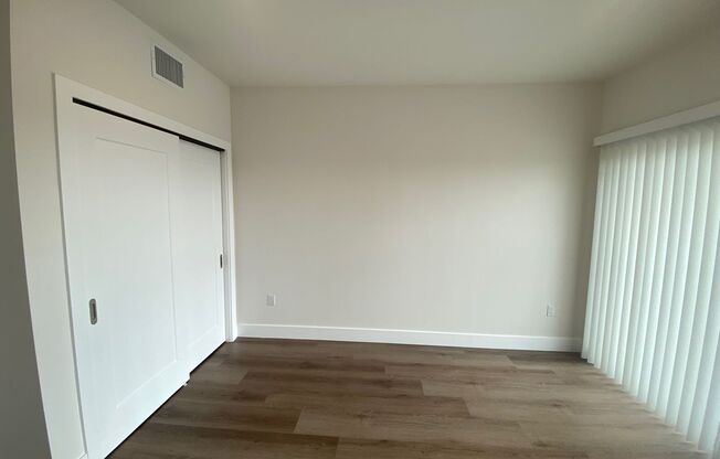 1 bed, 1 bath, 640 sqft, $2,400, Unit 200