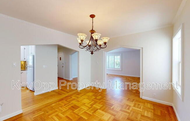 2236 15 AVE