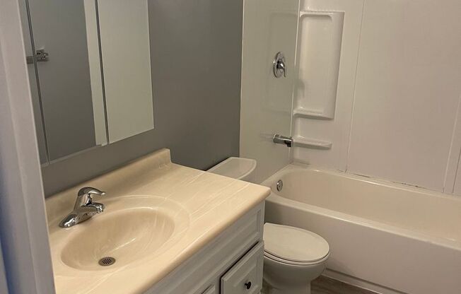 Studio, 1 bath, $935, Unit 26