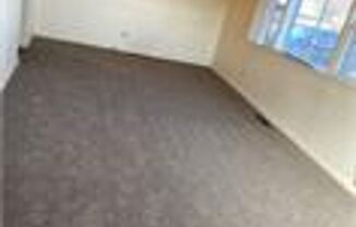2 bedroom, 1 bath near downtown