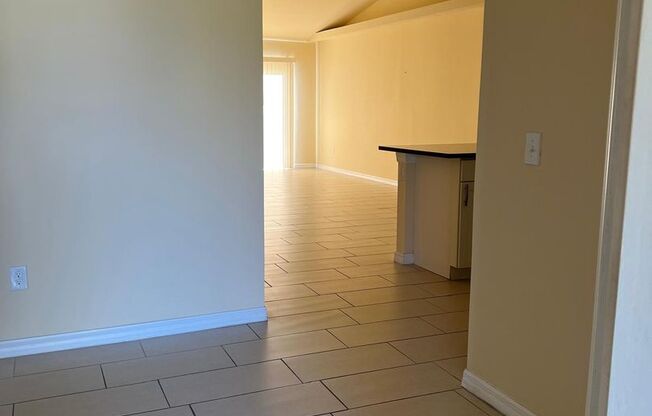 3 Bedroom 2 Bath 1 Car Garage Duplex in Cape Coral