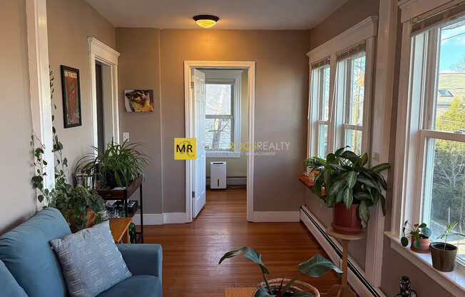 14 Lyons Ct # 2