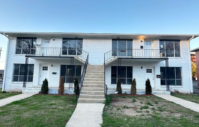 2 beds, 1 bath, $850, Unit 7728 Rugby Ave, B