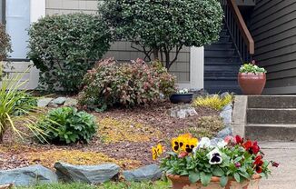 1502 D BENJAMIN PKWY