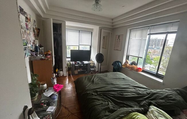 2 beds, 1 bath, $1,375, Unit 510