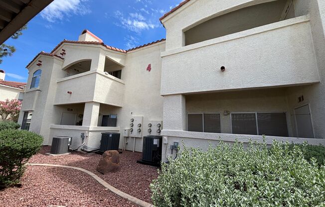 Charming 2Bed/2Bath 1st Floor Condo nestled in this beautiful gated community in Henderson!