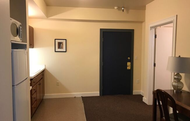 1 bed, 1 bath, 441 sqft, $1,115, Unit 416