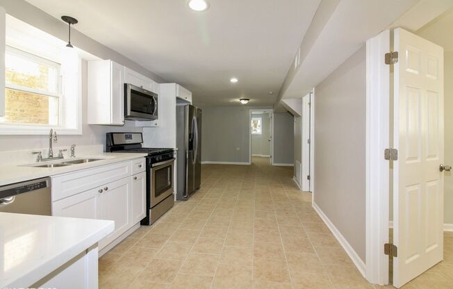 Recently Renovated 2 Bed, 1 Bath Residence