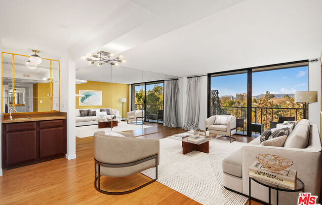 2 beds, 2 baths, 1,088 sqft, $4,400, Unit 904