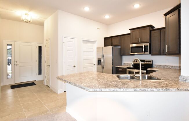 15975 NW 123rd Ave ( Savannah Station )