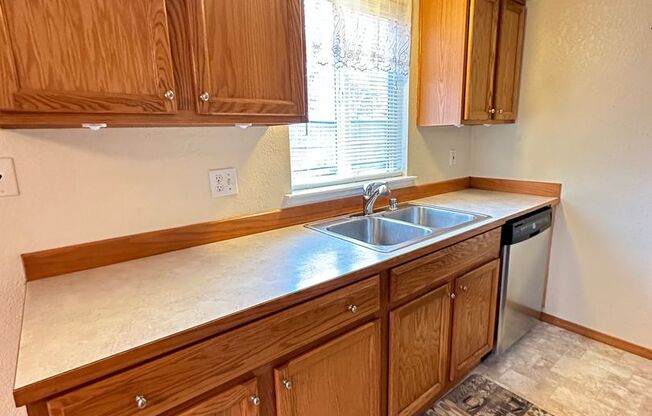 2 beds, 1 bath, $1,850