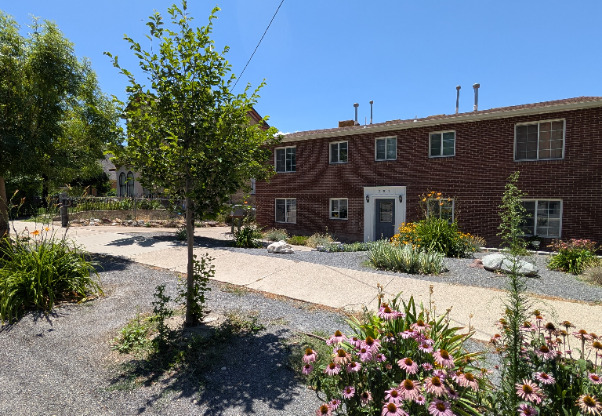 651 N 200 W