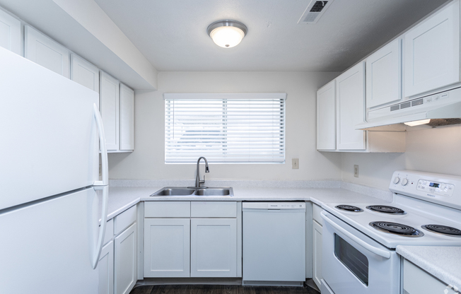 Arcadia-Green-Apartments Kitchen