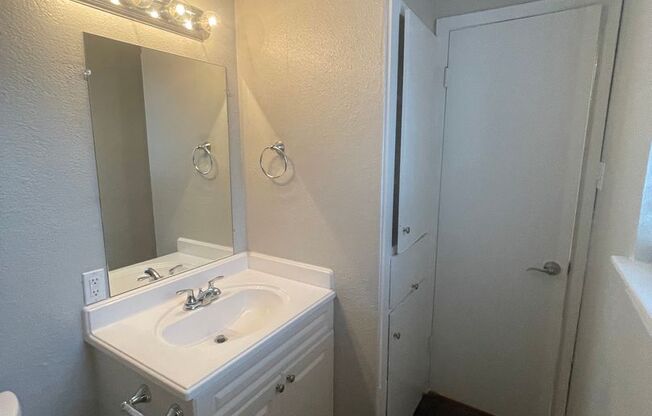 1 bed, 1 bath, 534 sqft, $825, Unit 210