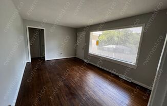 1260 HIAWATHA DR NE