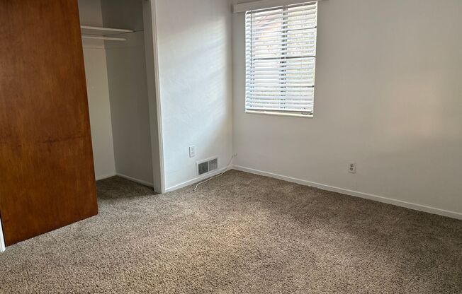 2 beds, 1 bath, $1,485