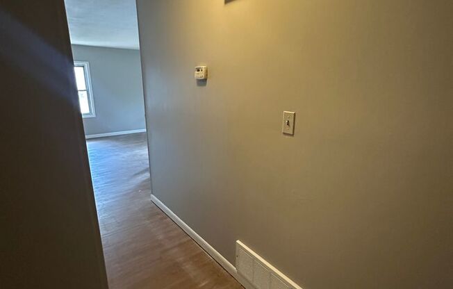 Charming Split-Level Single-Family Home – 5 Bed | 2 Bath