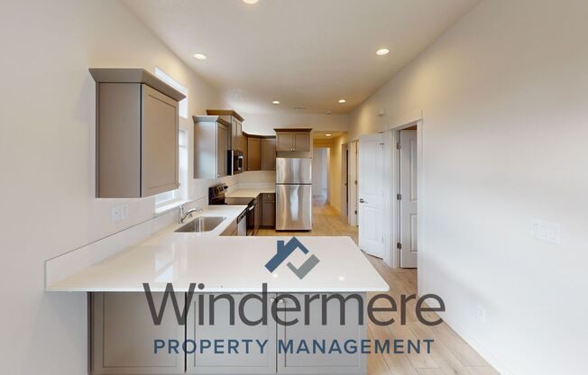 3 beds, 2 baths, 1,064 sqft, $1,895, Unit 349 Arissa