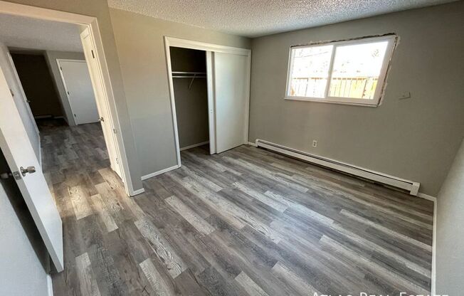 2855 W MONTEBELLO DR