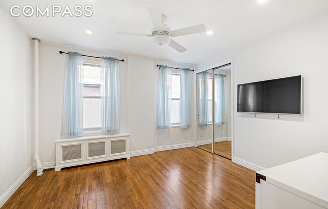 26 GRAMERCY PARK S