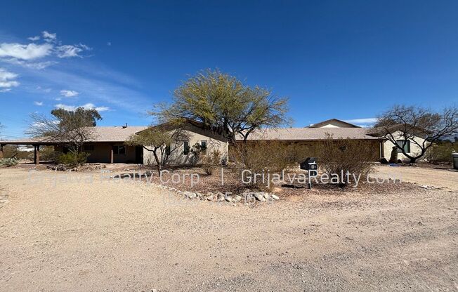 Huge Retreat Style Property for Rent in Central Tucson (Ft Lowell/Campbell)