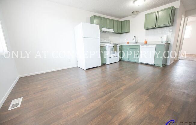 2 beds, 1 bath, 930 sqft, $1,249, Unit 56