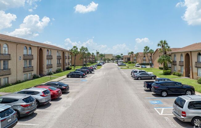 2 beds, 2 baths, 960 sqft, $1,350, Unit N6913C (2X2)