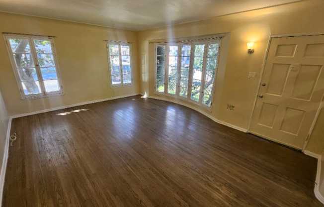 6290 COMMODORE SLOAT DR