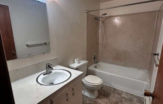 Country Squire Apartments 10833