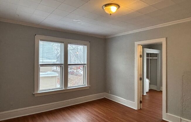 580 Thomas Ave W