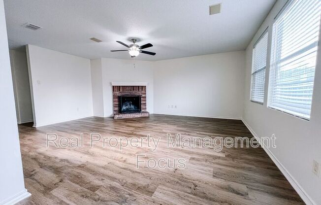 1329 SCENIC HLS DR