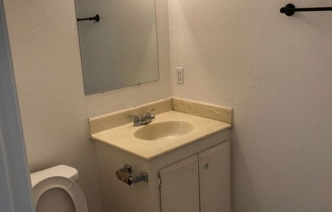 Modern and Homey Townhomes in the Heart of Lancaster