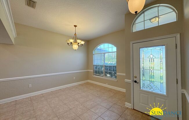 Beautiful Home in a gated community in Mary Esther! Call Today!