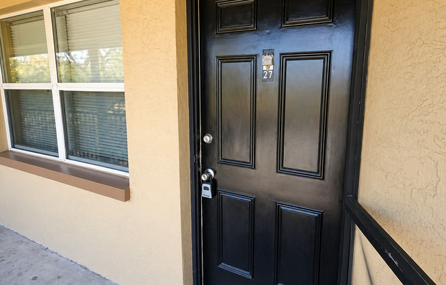 Charming 1-Bedroom Condo Near the Beach – 2501 Harn Blvd #H27, Clearwater, FL