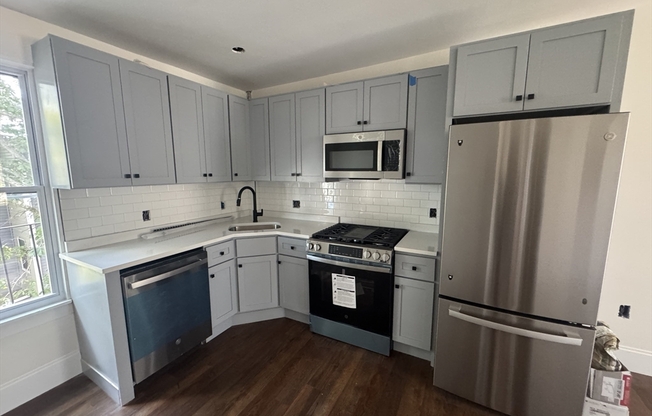 10 HUNTING ST