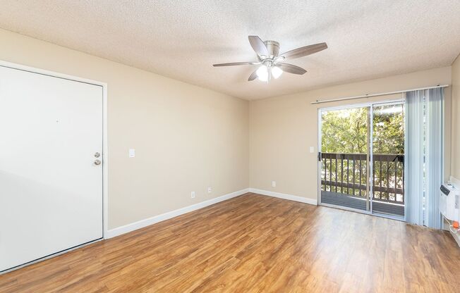 1 bed, 1 bath, 668 sqft, $1,795, Unit 56