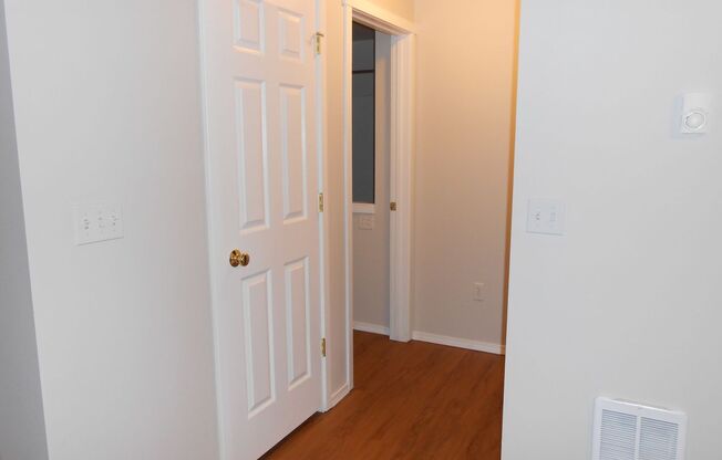 1 bed, 1 bath, 817 sqft, $1,475, Unit 9117