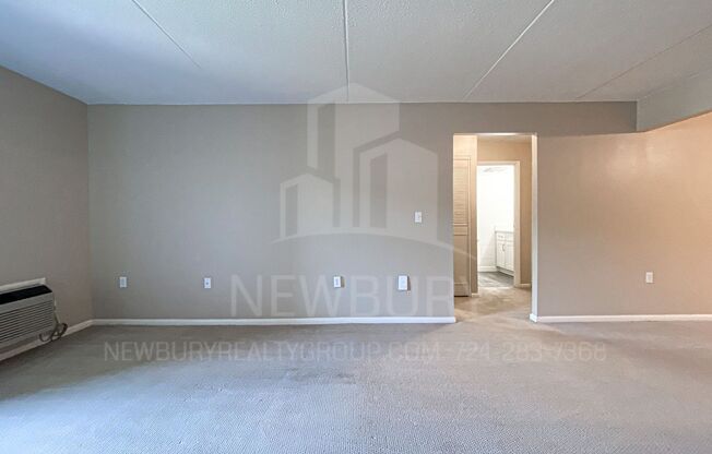 1 bed, 1 bath, 765 sqft, $995, Unit TH 405