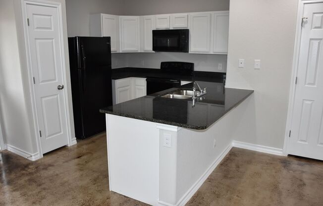 3 beds, 2.5 baths, 1,225 sqft, $1,675, Unit 3