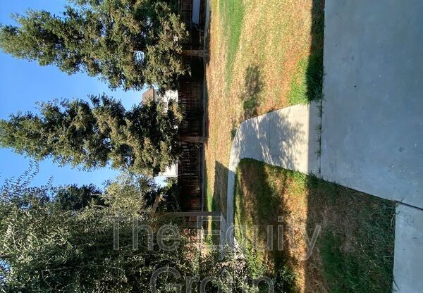 4 beds, 2.5 baths, 1,766 sqft, $2,300