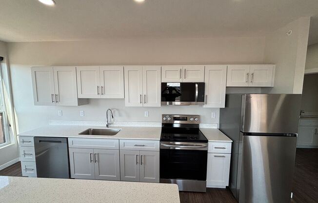 2 beds, 2 baths, 915 sqft, $1,845, Unit 401 - B1182 Corner Unit