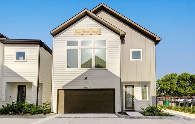 House in a gated community in Spring Branch