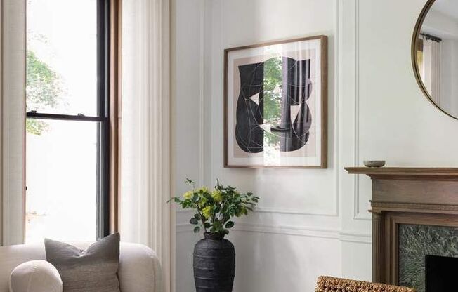 53 W 85 ST