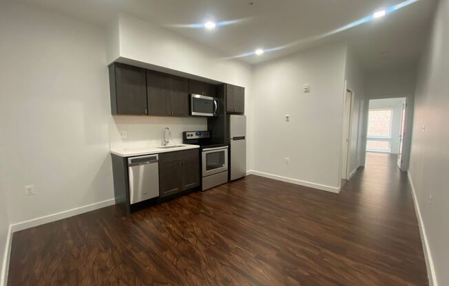 1 bed, 1 bath, 478 sqft, $1,585, Unit 511