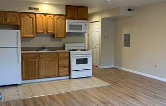 1 bed, 1 bath, $750, Unit #5